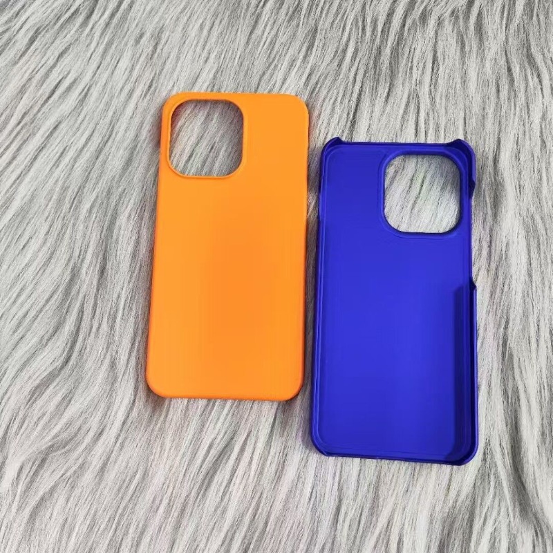 OnePlus 16用、頑丈なPC製スリム耐衝撃ケース。単色 - Matte Hard Pc Back Case のレビューと価格